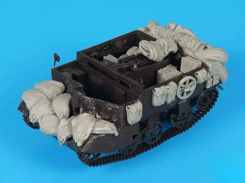 Bren Carrier Accessories Set No. 2 1/35 Resin Model Kit - 1/35 resin model view 4