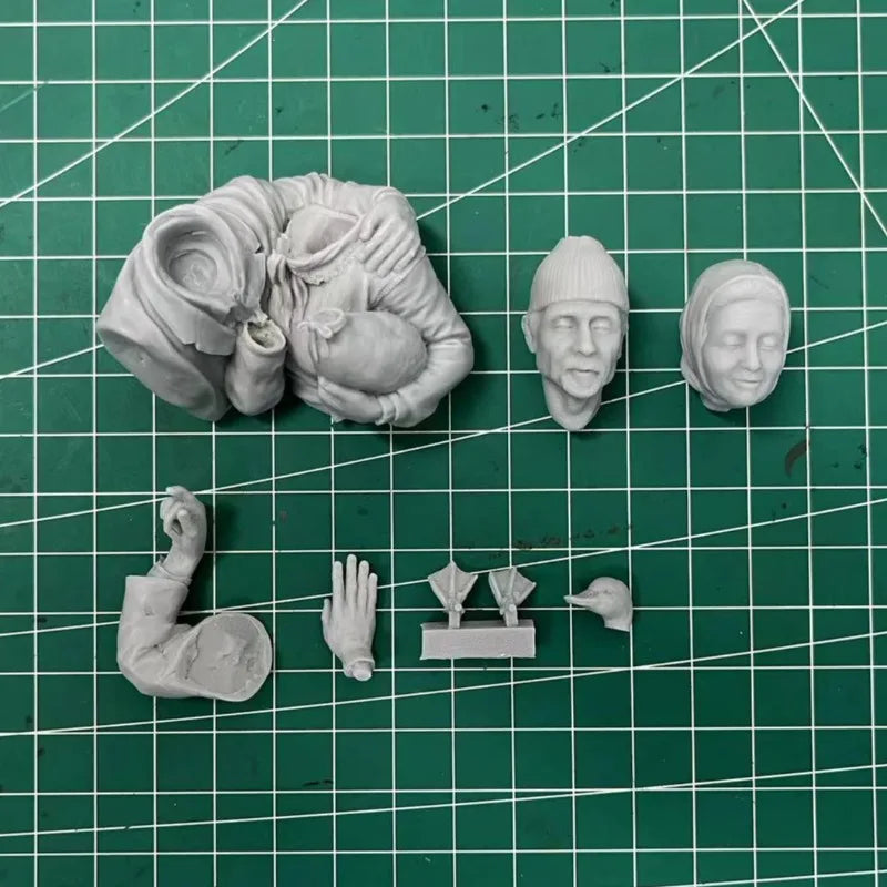 Old Man with Duck 1/12 Scale Resin Bust Figure - 1/12 resin model view 4