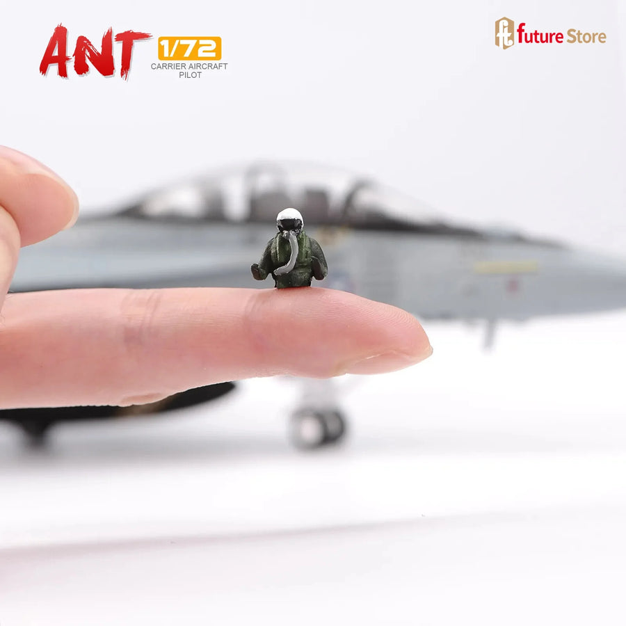 Modern Fighter Pilot Sitting 1/72 Scale Resin Figure - 1/72 resin model view 2