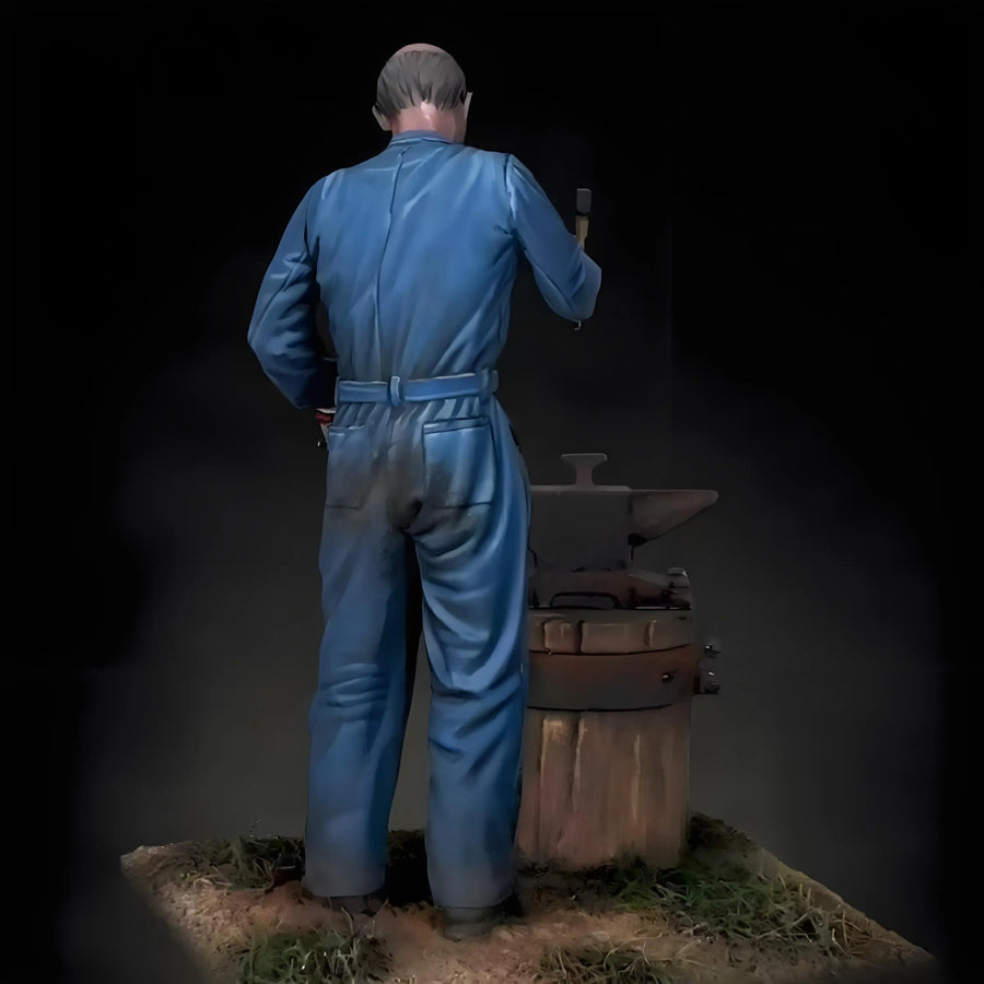 WWII German Blacksmith 1/35 Resin Figure Kit - 1/35 resin model view 3