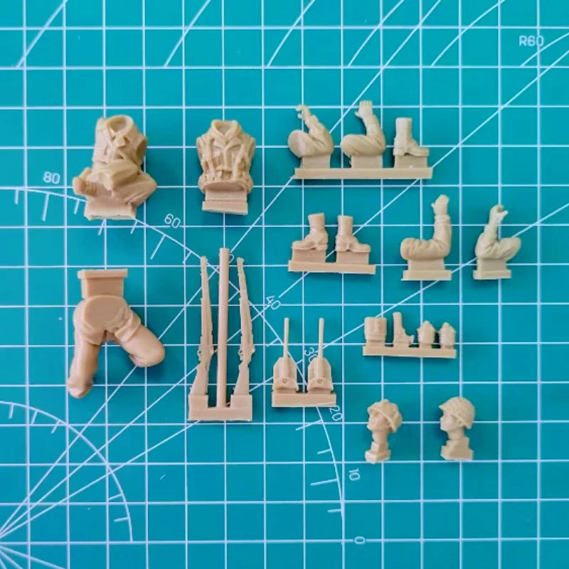 US Army Tank Riders 1/35 Resin Figure Kit - WWII Soldiers - 1/35 resin model view 2