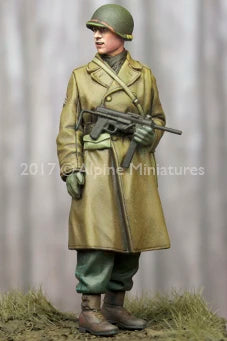 WWII British Sergeant with Sten SMG in Greatcoat 1/35 Resin Figure Kit - resin model view 5
