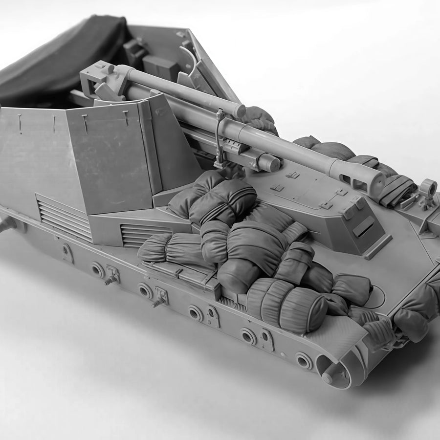 WWII Self-Propelled Gun Tank Wrapped Modified Parts Resin Model Kit 1/35 - 1/35 resin model view 4