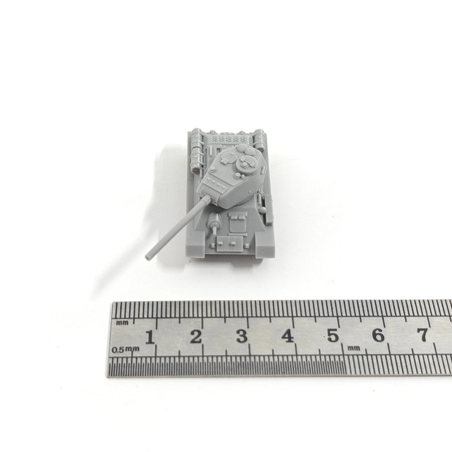 Soviet T-34-85 Medium Tank 1/144 Scale Resin Model Kit - 1/144 resin model view 3