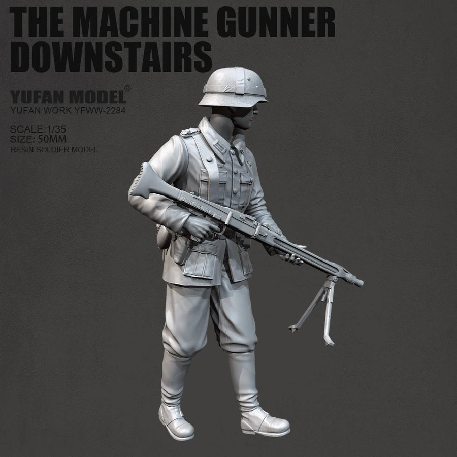 WWII Machine Gunner with Helmet 1/35 Resin Figure Kit - 1/35 resin model view 4