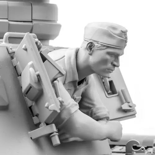 Vintage Aviator Pilot with Headset 1/16 Resin Figure Kit - 1/16 resin model view 3
