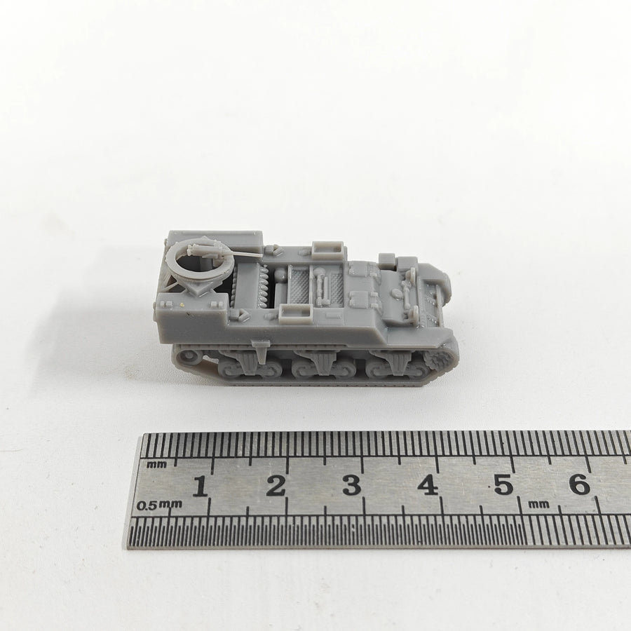 WWII British Universal Carrier (Bren Carrier) 1/72 Resin Vehicle Kit - resin model view 2