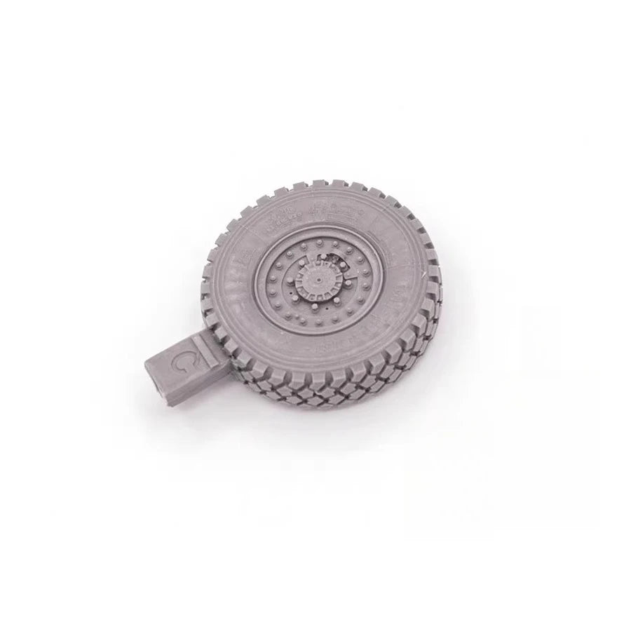 1/35 Military Vehicle Wheel and Tire Set (Resin Accessory) - resin model view 3