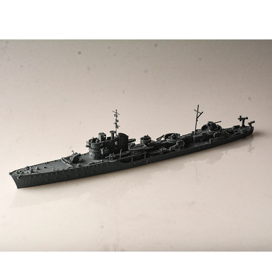 WWII Italian Destroyer Warship 1/350 Resin Ship Model Kit - resin model view 2