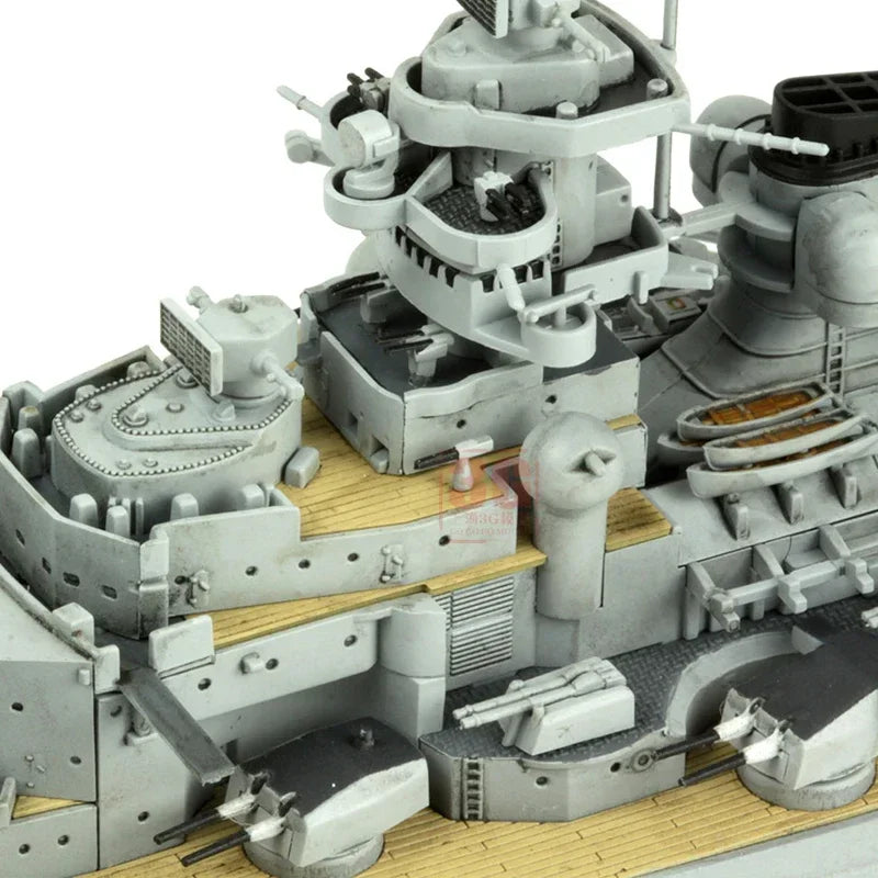 Kriegsmarine Battleship KM Bismarck 1/700 Resin Model Kit - 1/700 resin model view 4