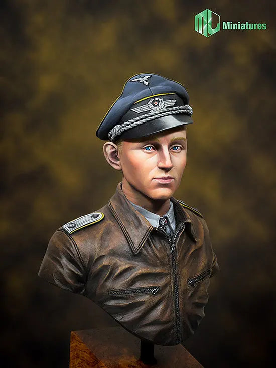 Erich Hartmann Luftwaffe Ace Pilot 1/9th Scale Resin Bust - 1/9 resin model view 3