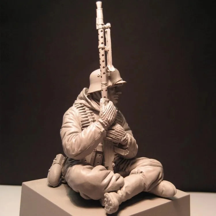 WWII German Soldier Seated with MG Ammunition Belt 1/16 Resin Figure Kit - resin model view 3