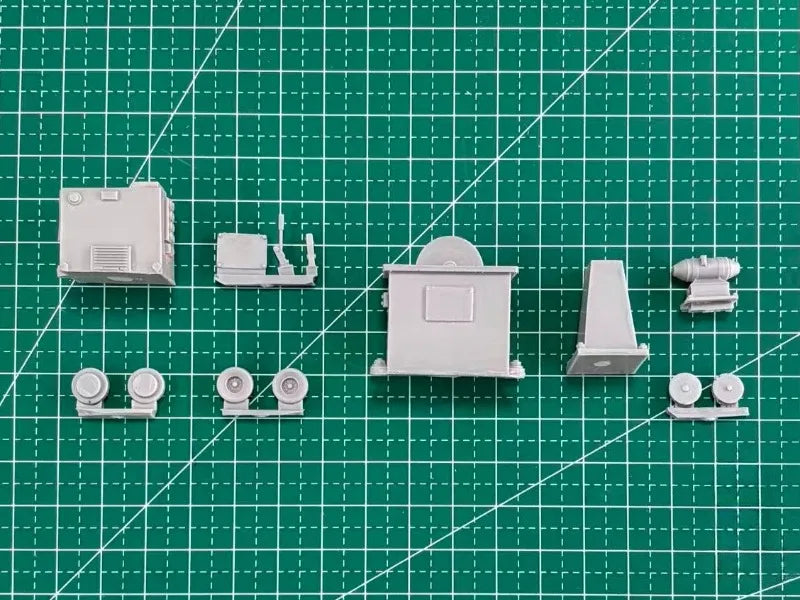 Panzerwerk Workshop Equipment Set 1/35 Resin Model Kit - 1/35 resin model view 2