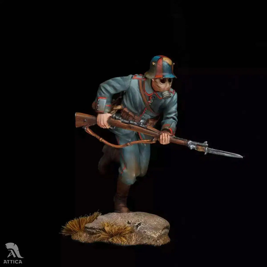 WWI British Soldier Attacking with Bayonet 1/35 Resin Figure - 1/35 resin model view 2