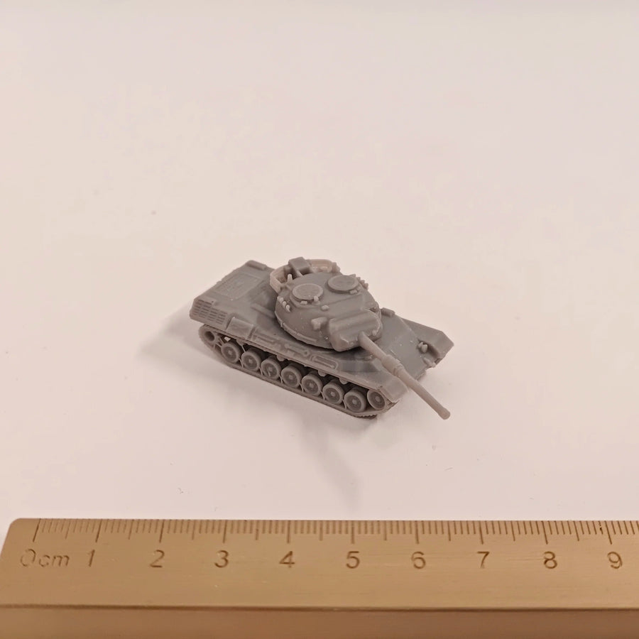 Leopard I Main Battle Tank 1/144 Scale Resin Model Kit - 1/144 resin model view 2