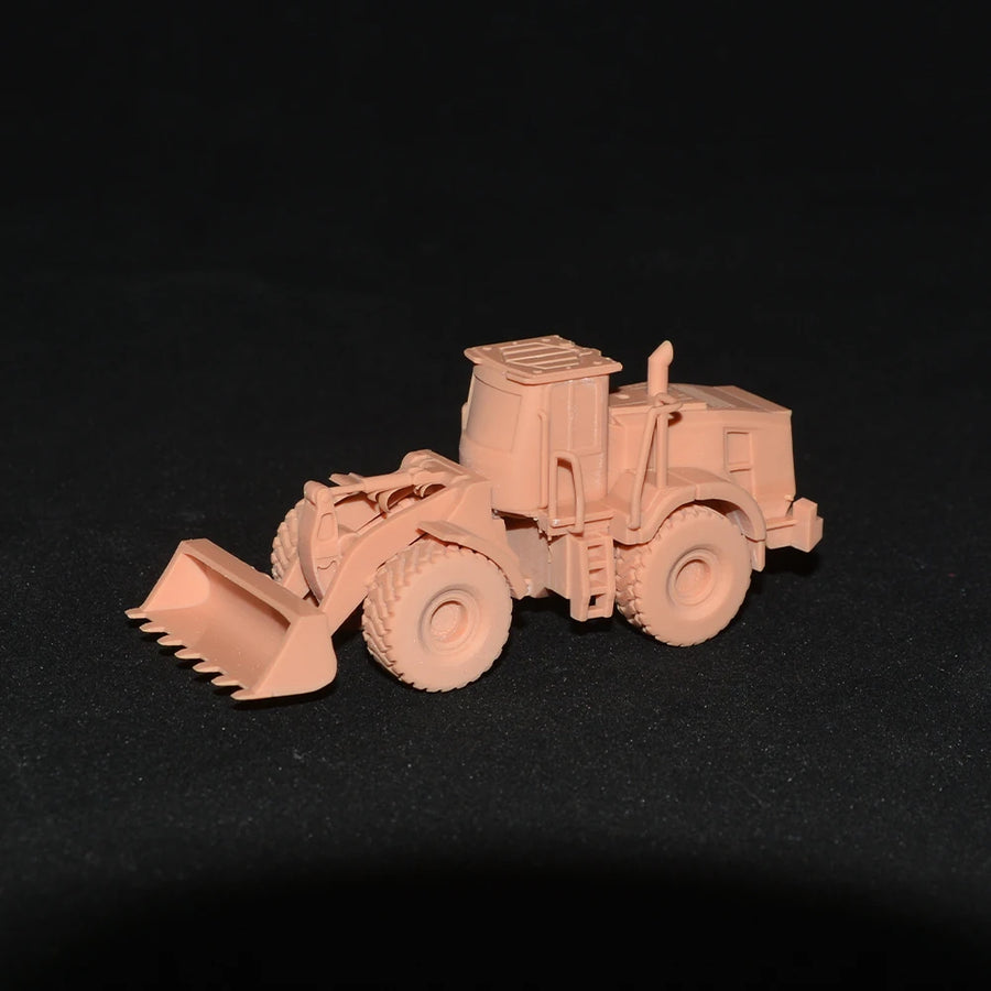 Wheel Loader Construction Vehicle 1/87 Resin Model Kit - 1/87 resin model view 2