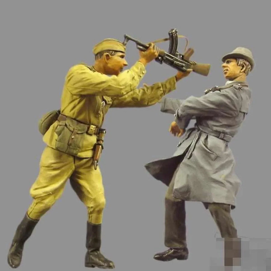 Soviet Soldier with Mosin-Nagant & Civilian 1/35 Resin Figure Set - 1/35 resin model view 2