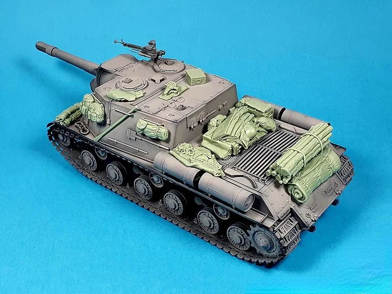 ISU-152 Soviet Heavy Tank Destroyer 1/35 Resin Model Kit - 1/35 resin model view 2