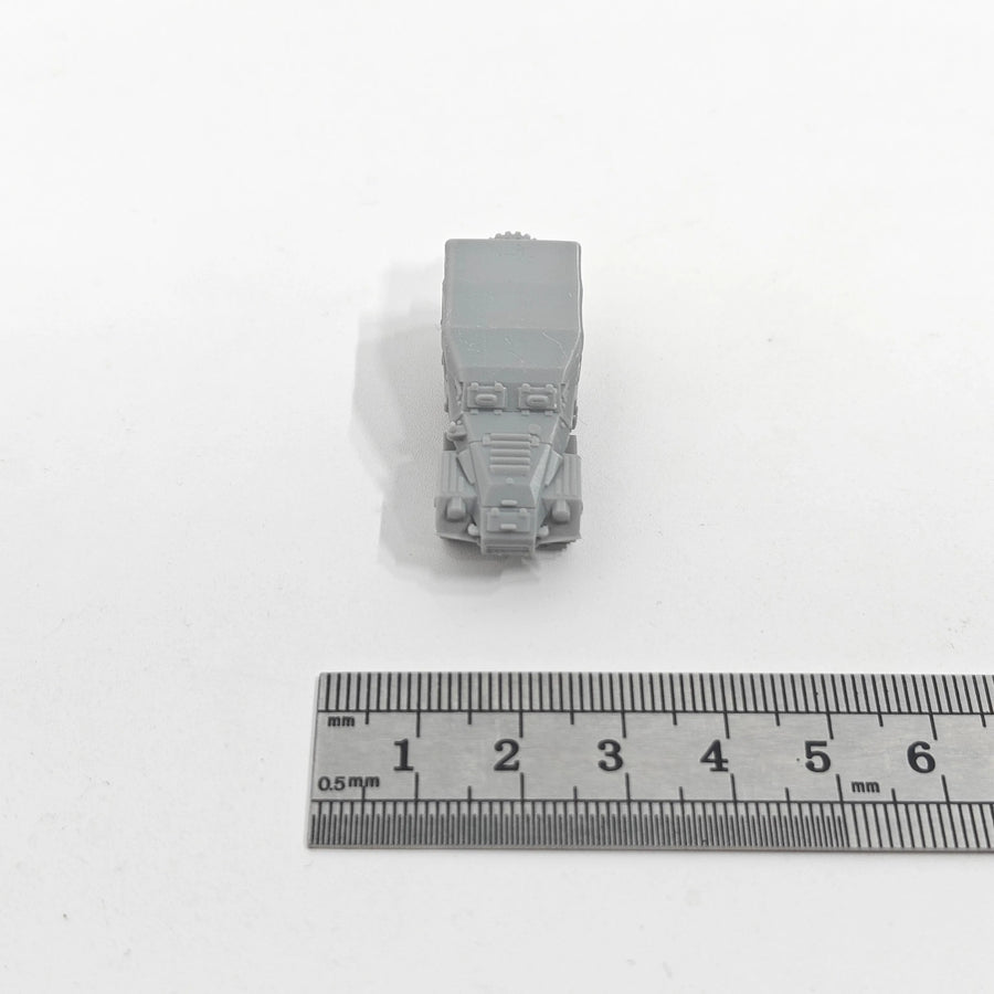 German WWII Staff/Command Car (Horch 108 or Kfz type) 1/200 Resin Vehicle Kit - resin model view 4