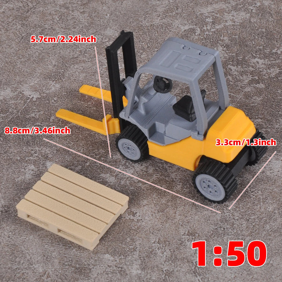 Yellow Forklift Truck with Pallet 1:50 Resin Model Kit - 1/50 resin model view 2