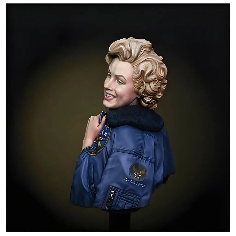 WWII US Female Pilot with Mosquito Squadron Flight Jacket 1/10 Resin Bust - resin model view 4
