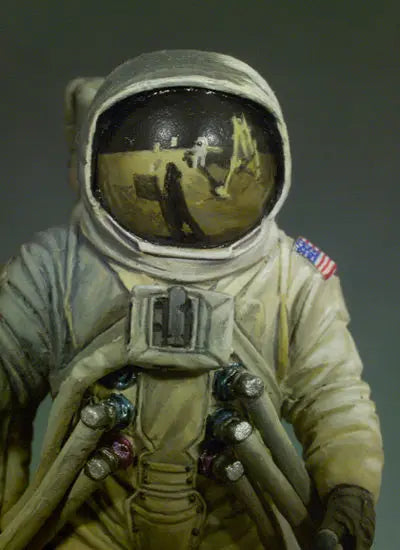 Astronaut with American Flag 54mm Resin Figure Kit - 54mm resin model view 4