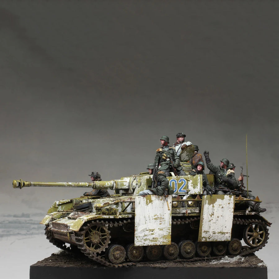 WWII Allied Soldiers 13-Figure Diorama Set 1/35 Resin Kit - 1/35 resin model view 5