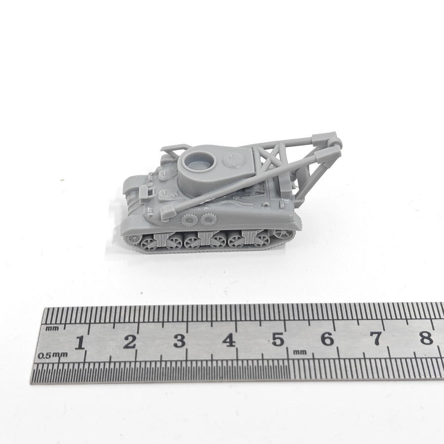 M32 Tank Recovery Vehicle 1/144 Resin Model Kit - 1/144 resin model view 2