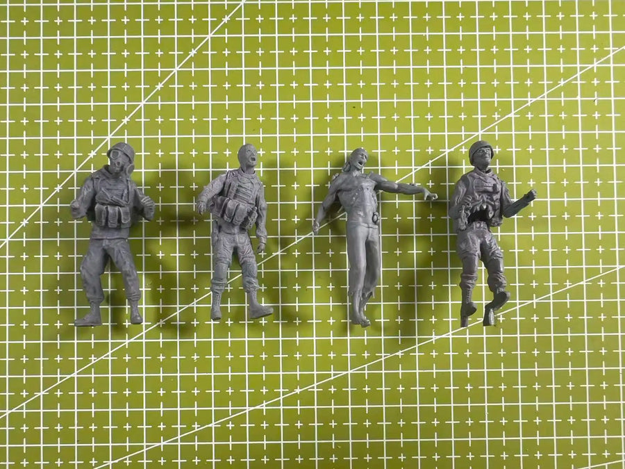 WWII Soviet Infantry Squad 4-Figure Set 1/35 Scale Resin Kit - 1/35 resin model view 3