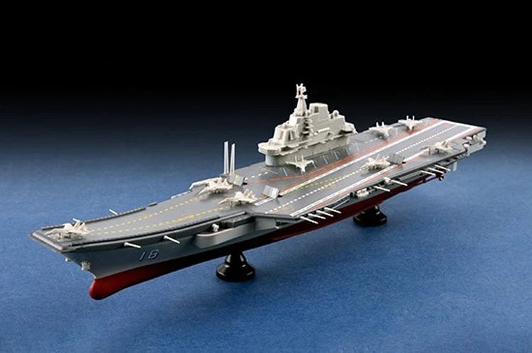 PLA Navy Liaoning CV-16 Aircraft Carrier 1/1000 Resin Model Kit - 1/1000 resin model view 2