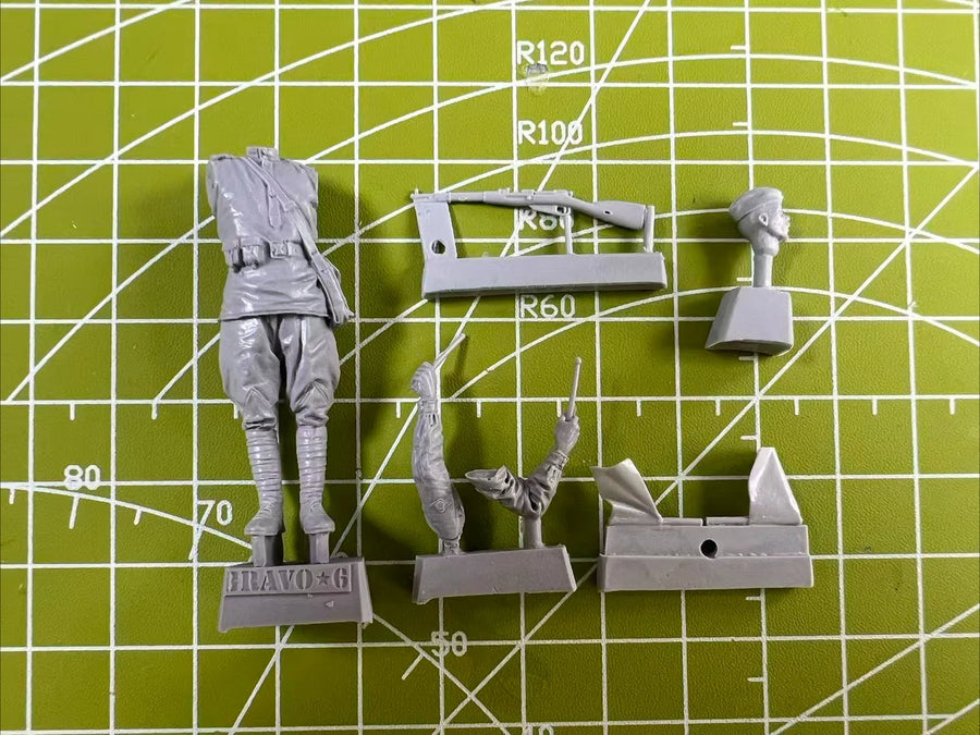 Soviet Traffic Controller 1/35 Resin Figure Kit - 1/35 resin model view 2