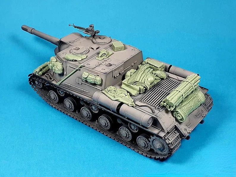 ISU-152 Soviet Heavy Tank Destroyer 1/35 Resin Model Kit - 1/35 resin model view 4