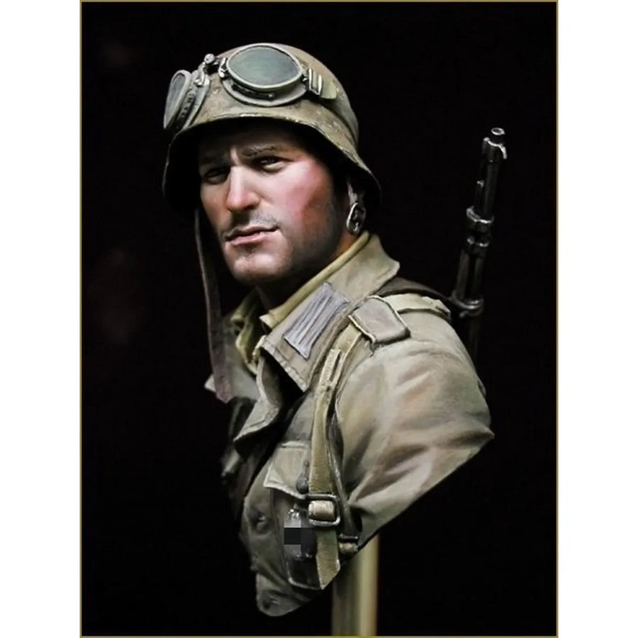 WWII German DAK Soldier 1/10 Scale Resin Bust - 1/10 resin model view 3
