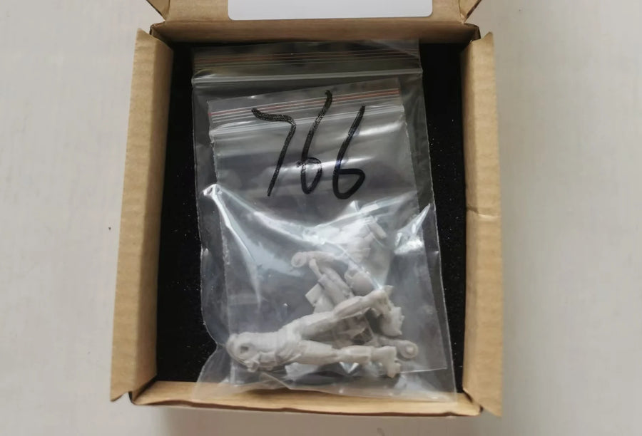 U.S. Navy Aircraft Pilot 1/35 Resin Figure Kit - 1/35 resin model view 6
