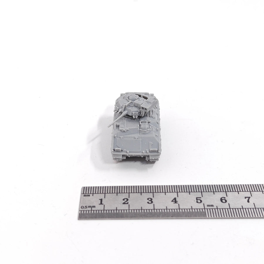 M3A1 Bradley Cavalry Fighting Vehicle 1/144 Resin Model Kit - 1/144 resin model view 3