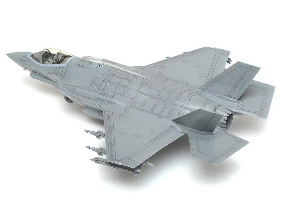 F-35A Lightning II Fighter Jet 1/48 Scale Resin Model Kit - 1/48 resin model view 3