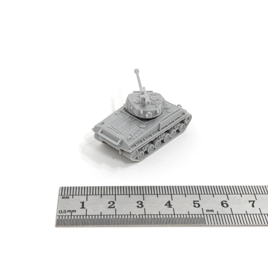 M4A3E8 Sherman Tank 1/144 Scale Resin Model Kit - 1/144 resin model view 4